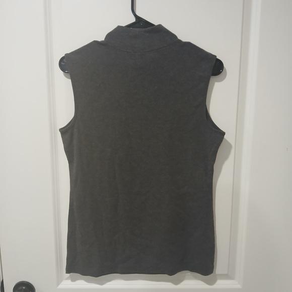 ⭐️ Karen Scott Dark Gray Sleeveless Turtleneck Top size‎ medium - Picture 3 of 3